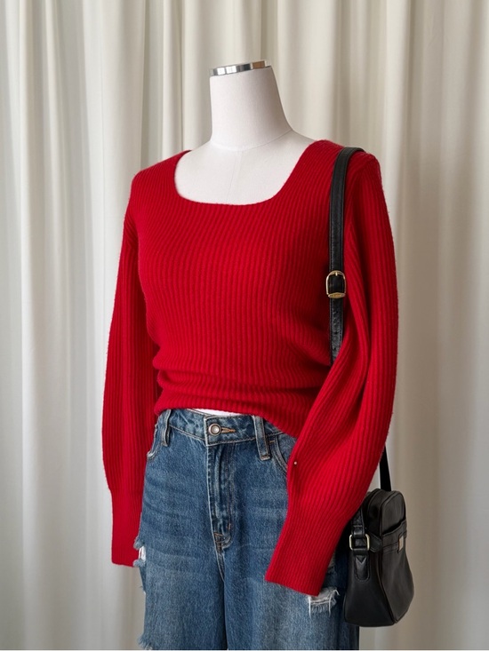 Madewell Sweaters - Madewell Soft Wool Square-Neck Pullover Sweater Black size small.